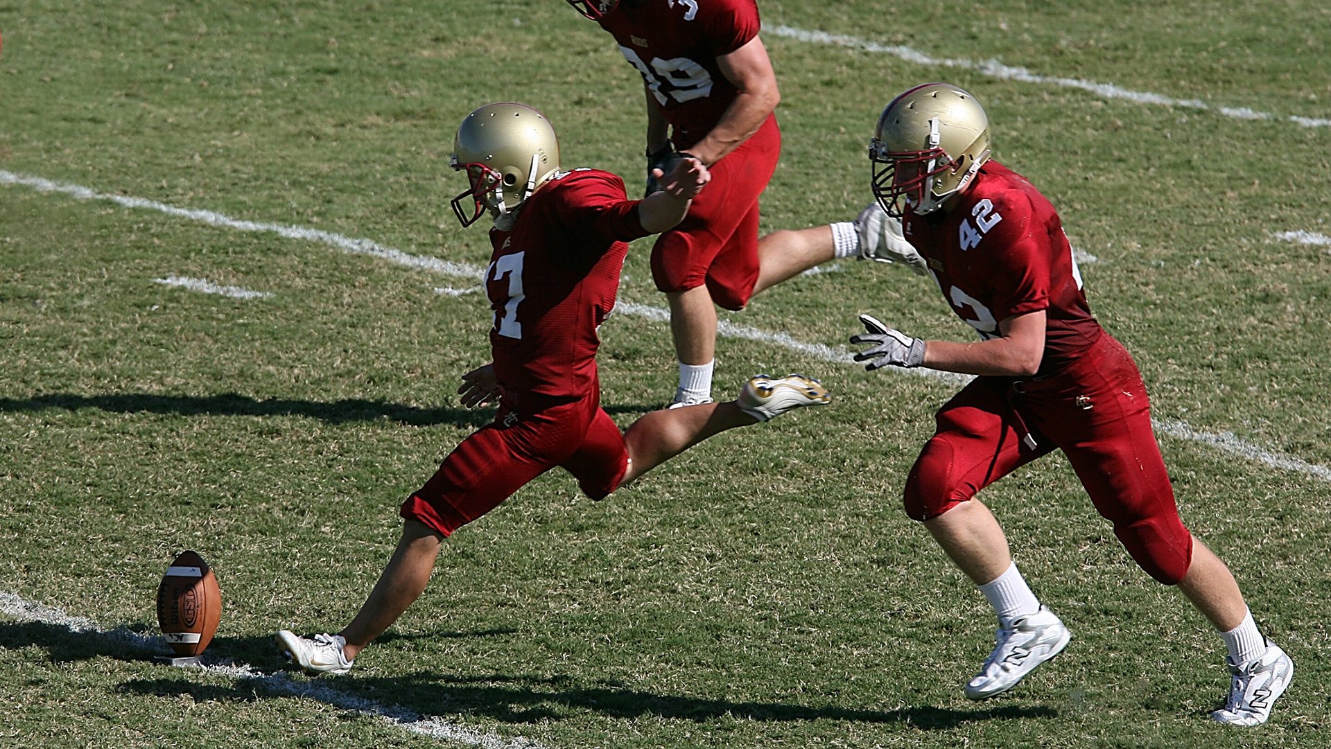 ky体育-德甲创新战术不断推陈出新,精彩片段频频出现,德甲最佳新人